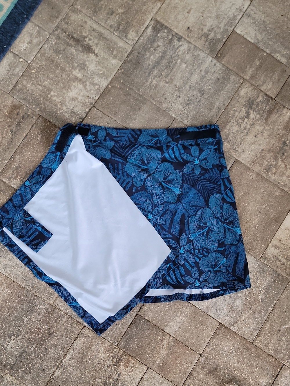 RipSkirt Maui Moonlight Print Sz L Quick Dry Wrinkle Resistant - Picture 9 of 11
